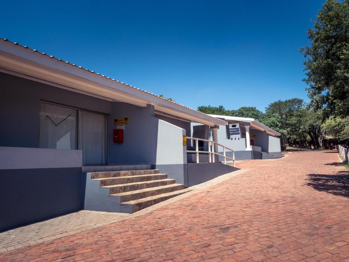Hartbeespoort Holiday Resort Bagian luar foto