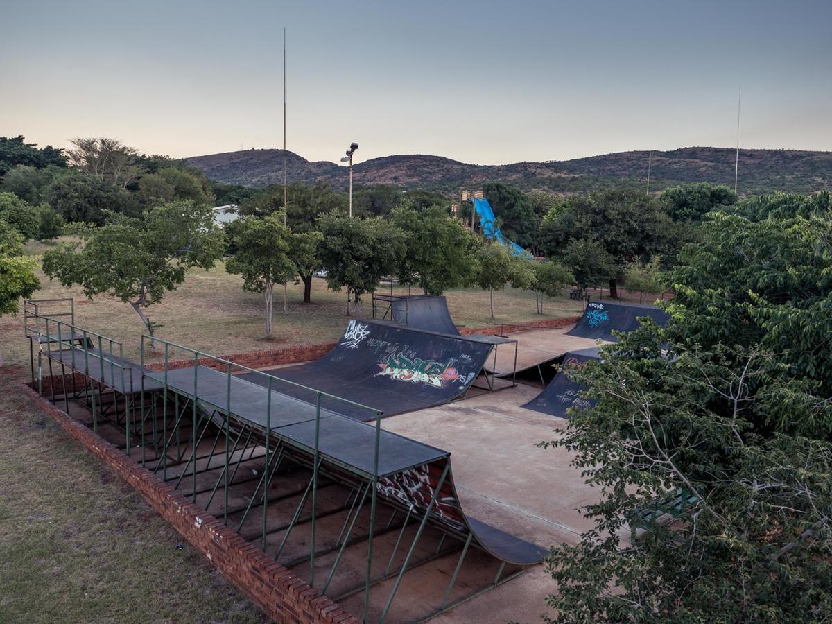 Hartbeespoort Holiday Resort Bagian luar foto