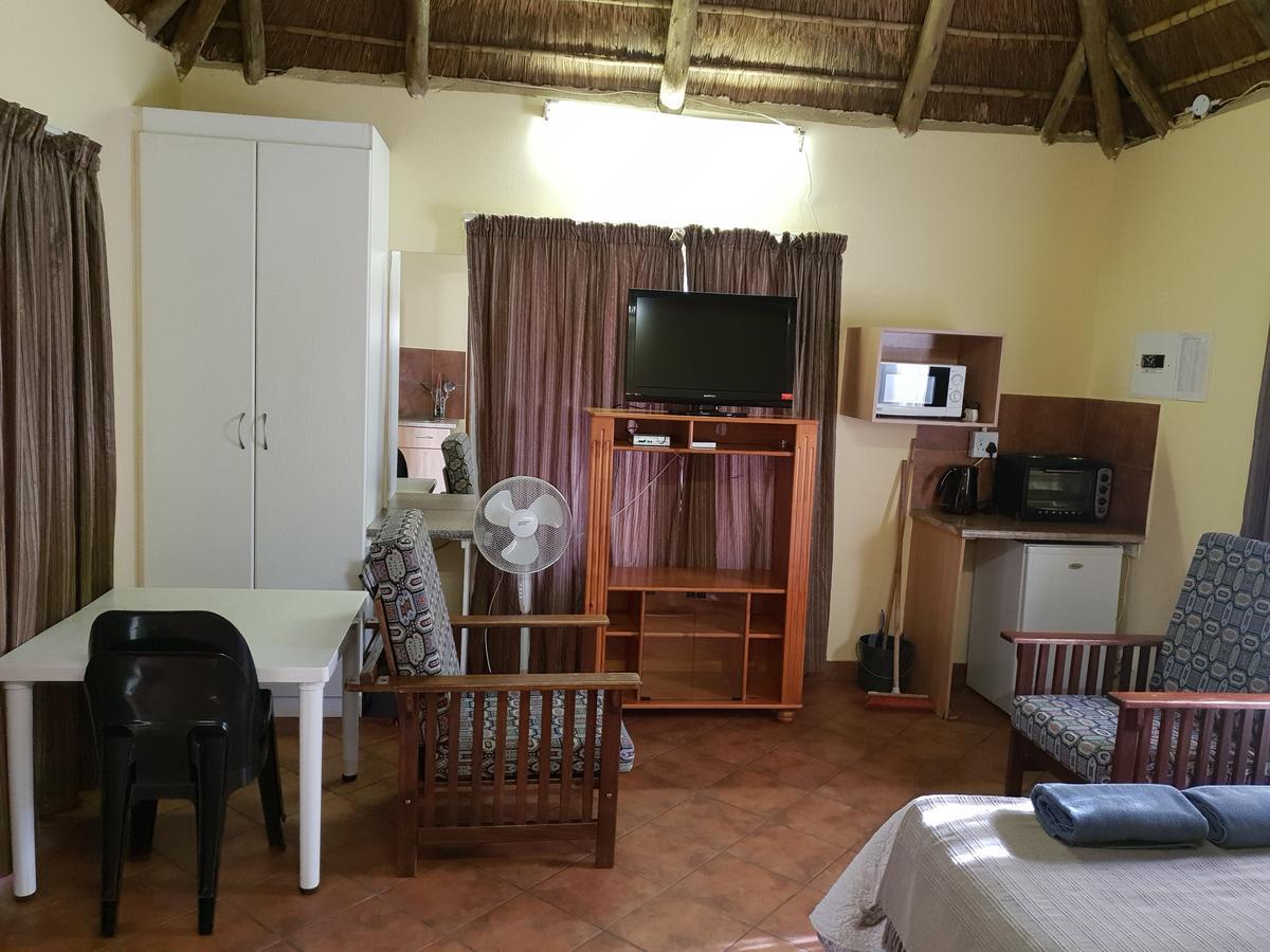 Hartbeespoort Holiday Resort Bagian luar foto